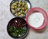 पोटैटो पिनट रायता (Potato penut raita recipe in hindi) रेसिपी चरण 2 फोटो