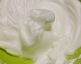 Vegán, sajtkrémes, paprikapiskótás tekercs recept fázis 2 fotója