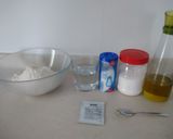 Foto del paso 1 de la receta: Pizza con masa de pan
