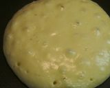 A picture of step 4 of Fluffy Café-Style Hotcakes.
