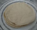 Foto del paso 6 de la receta: Pancitos🥰 de queso🧀 y jalea🍑 de guayaba🥐🧇🍯😜