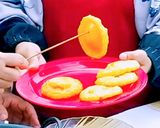 Foto langkah ke 2 dari resep Kue cucur betawi.