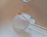 Foto langkah ke 2 dari resep Soft fluffy pancake, takaran sendok.