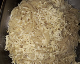 Foto del paso 5 de la receta: Salsa de salchichas con tallarines