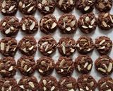 Foto langkah ke 6 dari resep Almond Chocolate Chips Cookies (dapur KeishaKoe).