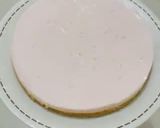 Foto langkah ke 3 dari resep Puding susu strawberry 🍓.