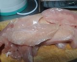 Foto del paso 1 de la receta: Bifes de pollo en la essen