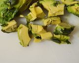 Foto del paso 3 de la receta: 154. Ensalada de aguacate y perlas de mozzarella