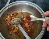 A picture of step 3 of Carrot Tomato Rice.