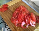 Une image de l'étape 4 de Salade de tomates tricolores à la laitue rougette et mozzarella di buffala.