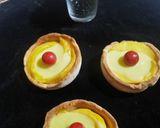 A picture of step 10 of Mini mango tart.