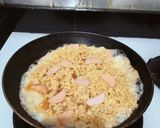 Foto langkah ke 3 dari resep Pizza Mie Sosis (Simple).
