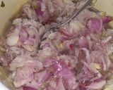 Foto langkah ke 2 dari resep Bawang Goreng Kriuk anti peot.
