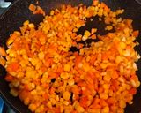 Foto langkah ke 4 dari resep Crabstick Butter Corn Fried rice (nasi goreng) | dengan jagung, wortel, pokcoy.