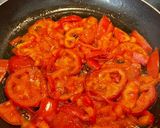 Foto del paso 1 de la receta: Tomate frito con huevo revuelto