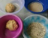 Foto langkah ke 3 dari resep Onde-onde ketawa rasa original & keju.