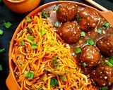 शेजवान नूडल्स विथ मंचूरियन (Schezwan noodles with manchurian recipe in Hindi) रेसिपी चरण 10 फोटो