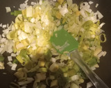 Foto del paso 3 de la receta: Garbanzos con pollo🐓 y curry🇮🇳