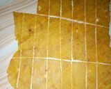 A picture of step 3 of Spicy crackers.