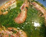 Foto del paso 2 de la receta 🦐🦐merluza en salsa verde a mi manera🦐🦐