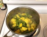 A picture of step 4 of Green beans and potatoes 🥔🫛.