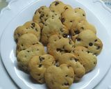 Foto del paso 3 de la receta: Cookies  De Masa Con Aceite Y Chips De Chocolate