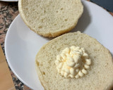 Foto del paso 2 de la receta: Doble chicken cheese burger con pepinillo