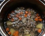 Foto langkah ke 3 dari resep Sop Daging Sapi Telur Puyuh Super Simpel.