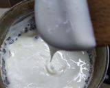 Foto langkah ke 2 dari resep Dalgona Dessert Cake.