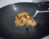 Foto langkah ke 3 dari resep Oseng Udang Kunyit.