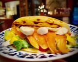 Foto del paso 3 de la receta: Tacos de salmón marinado con mango y aguacate a los frutos rojos