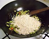 A picture of step 4 of Oats Celery Upma.