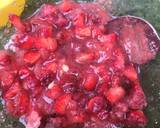 Homemade strawberry jam recipe step 2 photo