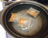 A picture of step 1 of Lettuce Shabu-Shabu.