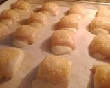 Foto langkah ke 10 dari resep Puff cheese roll porto's.