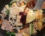 A picture of step 5 of Vegetable-Packed Yaki Udon.