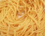 Foto del paso 2 de la receta: 💎Fetuccini caserito c/salsa Bechamel🍸