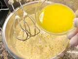 “Pastel de mantequilla con jarabe de naranja”(“Butter cake with orange syrup”)