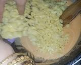 A picture of step 4 of Creamy cheese pasta in sauces.
