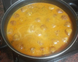 Foto del paso 2 de la receta: Albóndigas guisadas con salsa y papas cocidas
