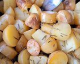 Une image de l'étape 2 de Pommes de terre au romarin.