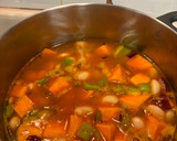 Foto del paso 3 de la receta: Potaje express de alubias con bacalao y grelos
