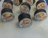 Foto langkah ke 4 dari resep Sushi Roll Homemade.