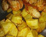 Foto langkah ke 1 dari resep Sambal goreng udang dan kentang.