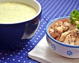 Tejszínes cukkinikrémleves recept csirkekockákkal recept fázis 6 fotója