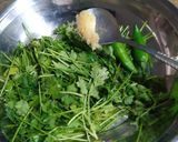 A picture of step 1 of Green raita.