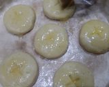 A picture of step 6 of Naan khatia.