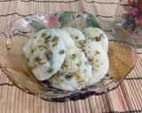 A picture of step 4 of Sweet corn rava idlis.