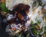 Foto langkah ke 4 dari resep Kwetiau goreng baso.