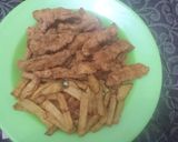 Foto langkah ke 4 dari resep Chicken Strips and Chips.